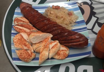 Salsichão Aperitivo Box do Alemão - Comida Alemã em Salvador - Onde Comer em Salvador