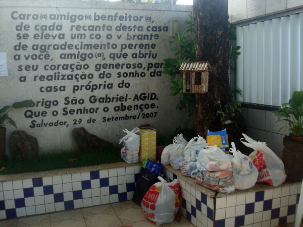 Doações para Abrigo de Idosos São Gabriel - Onde Comer em Salvador