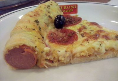 Pizza da Patroni com borda de hot dog - Onde Comer em Salvador Blog de Gastronomia