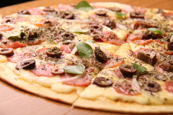 Pizza do restaurante italiano Cantina du Vini - Onde Comer em Salvador Blog de Gastronomia
