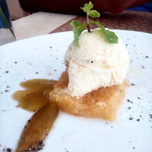 Cocada de Forno com Sorvete de Limão e Calda de Tamarindo do Poró Restaurante e Bar - Onde Comer em Salvador Blog de Gastronomia