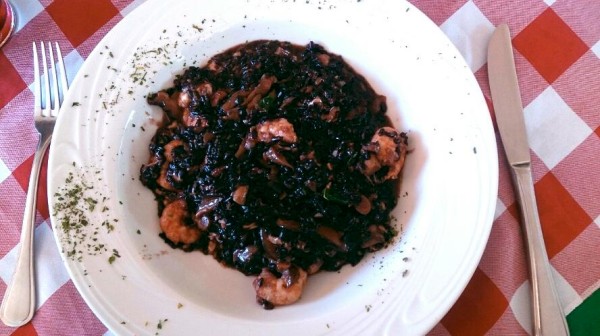Risoto de camarão com arroz negro do restaurante italiano La Cucina - Onde Comer em Salvador Blog de Gastronomia