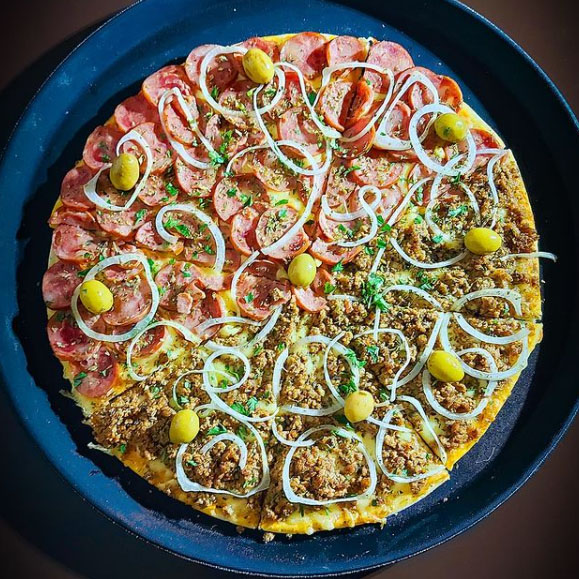 Rodizio de pizza com tudo liberado por um preço único ilha de pratos